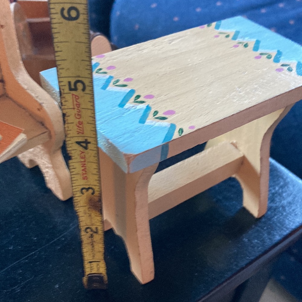 Vintage handmade doll house furniture with dishes & mini books ❤️❤️ - Picture 10 of 12